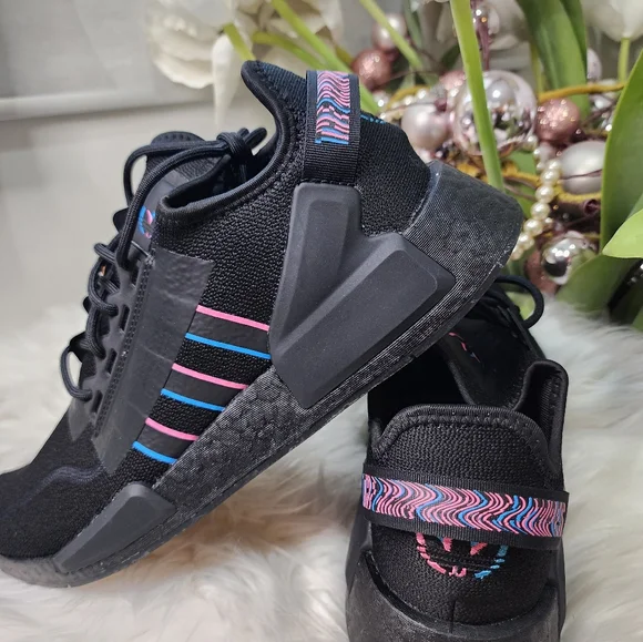 Adidas NMD_R1 V2 Mens SHOESSize10.5 new - Picture 2 of 11